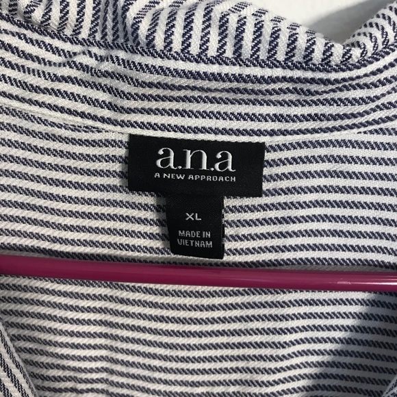 ANA top - Picture 5 of 6